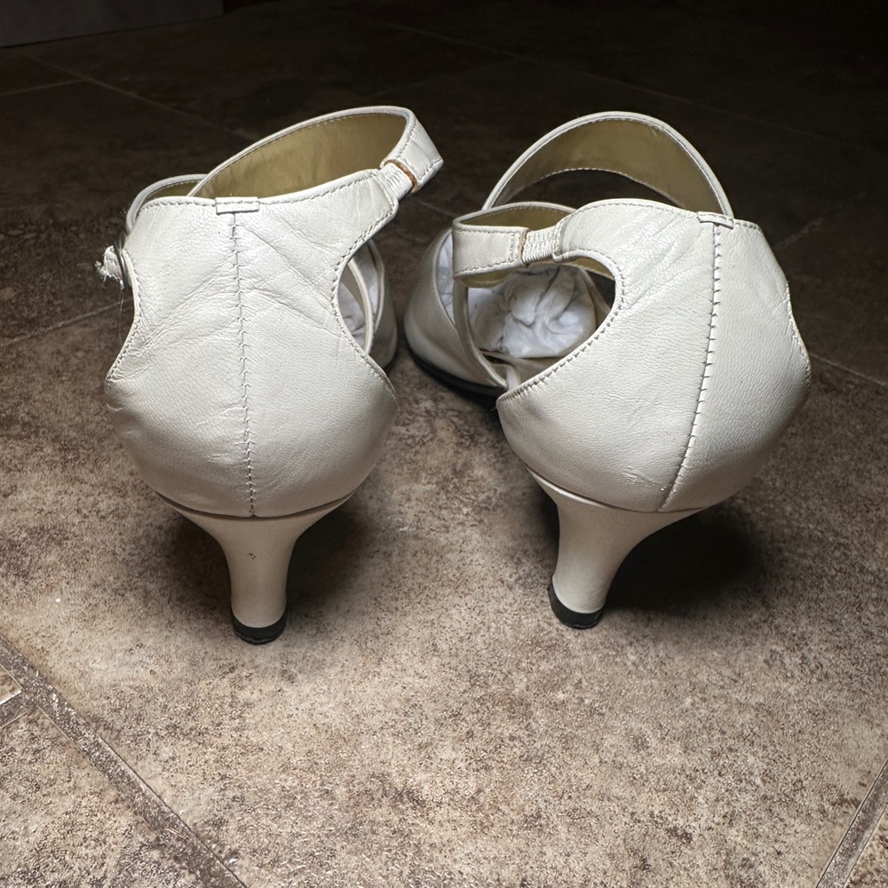 Women’s Vintage Bellini Pointed Toe Heels Size 9 - Picture 5 of 11